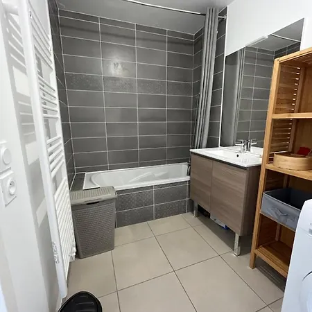 Apartment Le Bain De Lumiere - Appart-hotel Annecy